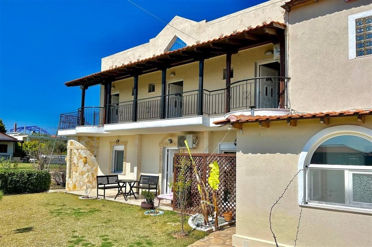 Villa Irina, Nea Potidea Kassandra Beach Exterior photo
