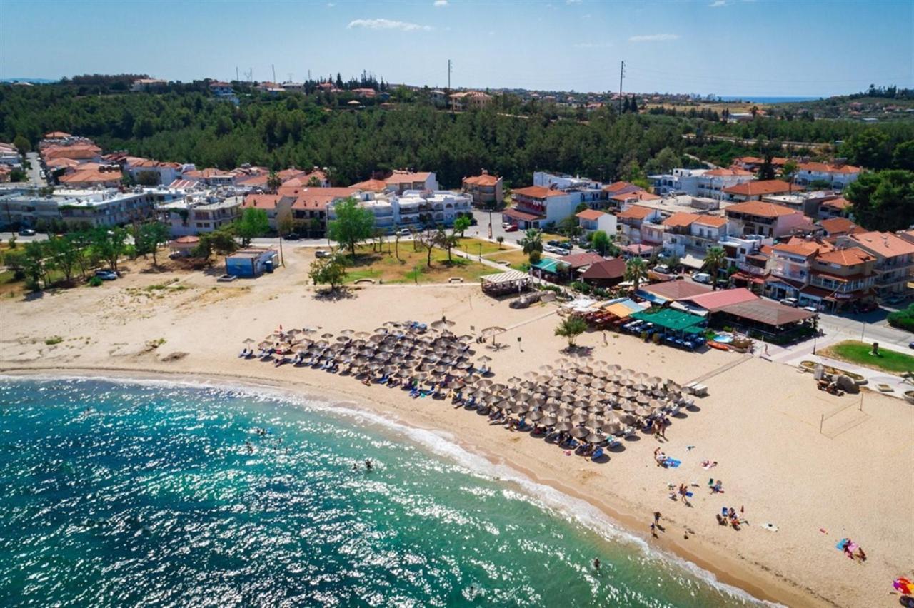 Villa Irina, Nea Potidea Kassandra Beach Exterior photo