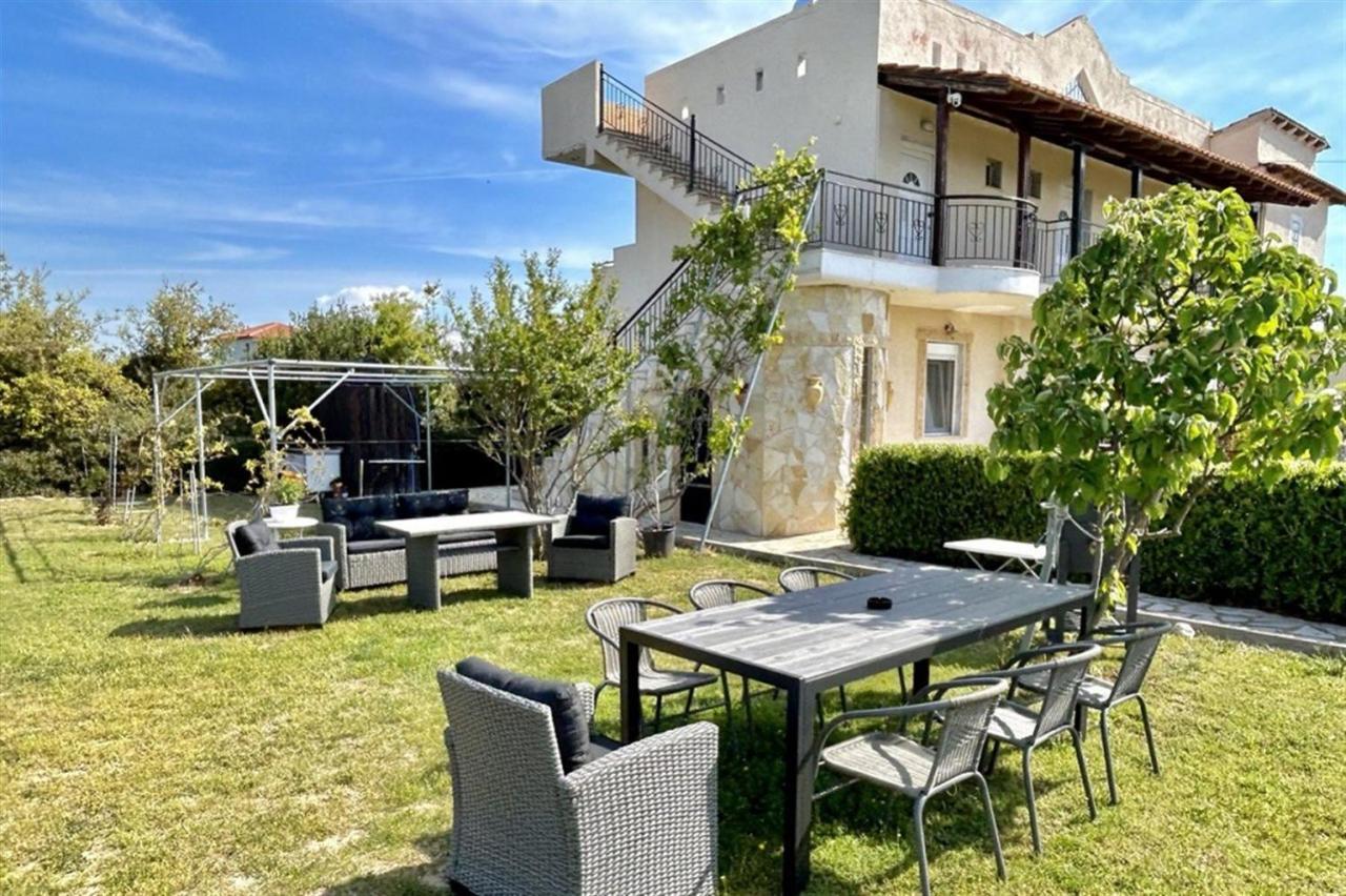 Villa Irina, Nea Potidea Kassandra Beach Exterior photo